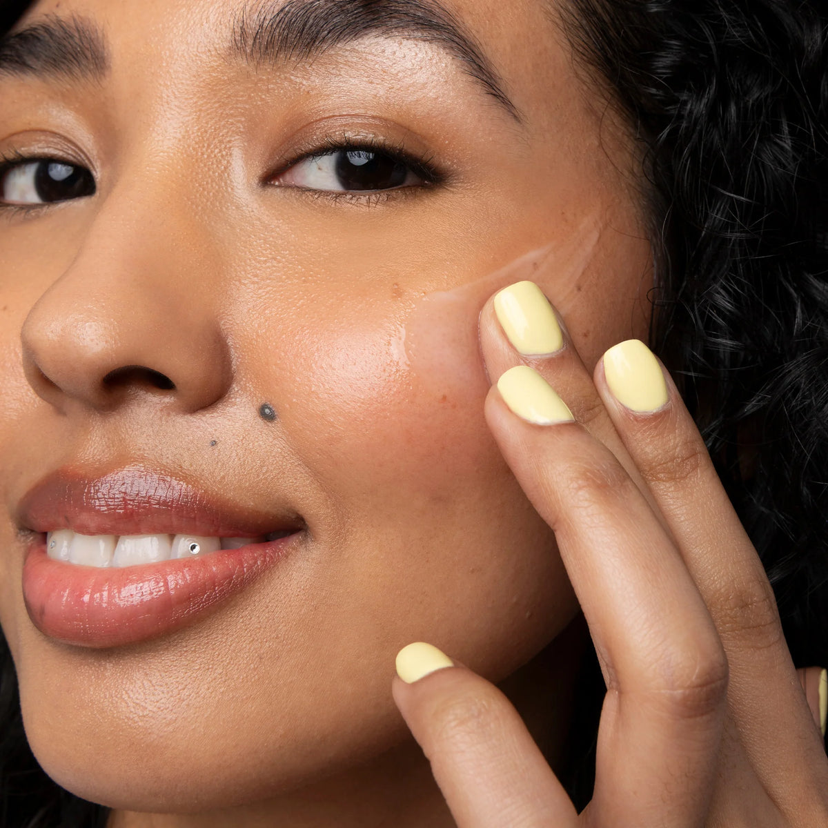 C-me Glow Vitamin C serum