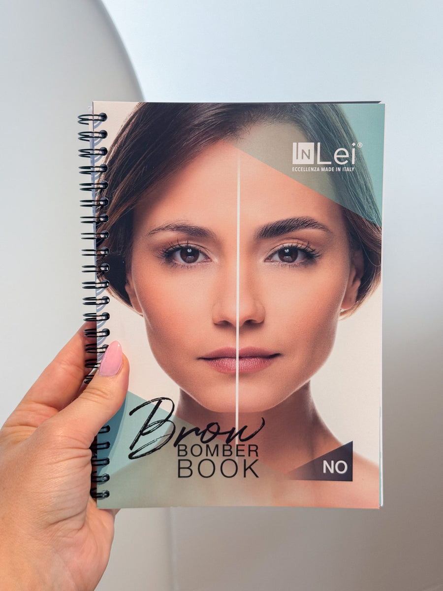Brow Bomber Book med før- og etterbilde av bryn